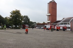 Freiwillige Feuerwehr Gemeinde Schiffdorf: FFW Schiffdorf: Neue Feuerwehrleute für die Gemeinde Schiffdorf: 17 Kameradinnen und Kameraden bestehen ihre Truppmann-Ausbildung