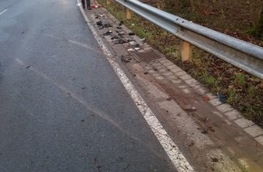 Freiwillige Feuerwehr Lügde: FW Lügde: Verkehrsunfall mit eingeklemmter Person / 3 Einsätze in kurzer Zeit für die FW Lügde