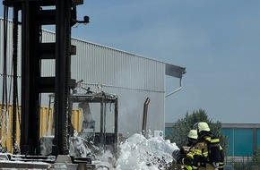 Feuerwehr Voerde: FW Voerde: Einsatzreicher Freitag für die Feuerwehr Voerde