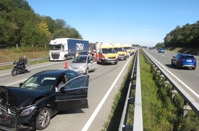 Polizeiinspektion Rotenburg: POL-ROW: Verkehrsunfall auf der BAB 1 Rtg. Bremen vor der dortigen neuen Baustelle - Auffahrunfall mit 4 Verletzten -