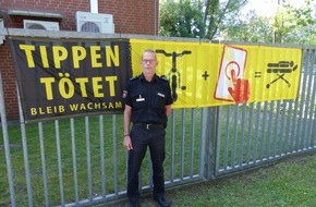 Polizeiinspektion Heidekreis: POL-HK: Heidekreis: Polizei und Verkehrswachten im Heidekreis mahnen mit Bannern zum Tag der Verkehrssicherheit