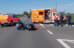 Polizei Minden-Lübbecke: POL-MI: Motorradfahrer kracht in kreuzendes Auto