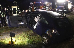 Polizei Minden-Lübbecke: POL-MI: Schwerer Unfall auf der B 239: Autofahrer (58) wird lebensgefährlich verletzt