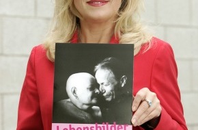 Roche Pharma AG: "Lebensbilder" von Frauen mit Brustkrebs gesucht / Neuer Bildband soll intensive Lebensgefühle dokumentieren