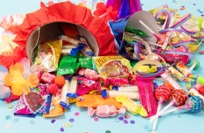 Initiative "Mülltrennung wirkt": Karnevalsparty ohne Abfall-Kater / Kamellepapier, Konfetti & Clownsnase umweltfreundlich entsorgen