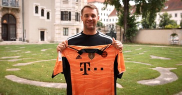 United Charity gemeinnützige Stiftungs GmbH: Manuel Neuer beliebtester Bundesliga-Spieler - Rekorderlös für FC Bayern-Trikot / Auktion bei United Charity erzielte über 11.000 Euro