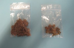 Polizeidirektion Göttingen: POL-GOE: (607/2011) Vater baut Marihuana an, Sohn dealt in der Schule, Schule ist wachsam und handelt schnell