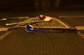 Polizei Bonn: POL-BN: Bonn-Pützchen-Bechlinghoven/-Holzlar: Verkehrszeichen beschädigt - Volvo-Fahrer beging Unfallflucht