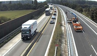 Polizeidirektion Neustadt/Weinstraße: POL-PDNW: Polizeiautobahnstation - Autobahn 6 / Mannheim-Frankenthal; Verkehrsunfall in der Baustelle führt zu erheblichem Rückstau