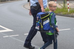Polizei Bielefeld: POL-BI: "Sicherer Schulweg" - Warum k&ouml;nnen sich Umwege lohnen?