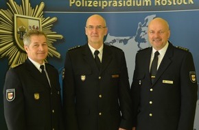 Polizeipräsidium Rostock: POL-HRO: Neuer Leiter des Führungsstabs des Polizeipräsidiums Rostock offiziell ins Amt eingeführt