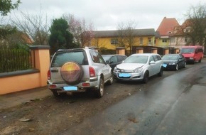 Landespolizeiinspektion Nordhausen: LPI-NDH: Autofahrer verliert Kontrolle