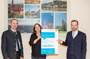 Otto-Friedrich-Universität Bamberg: PM: Universität Bamberg erhält rund 2 Millionen Euro für KMU-KI-Erfahrungszentrum