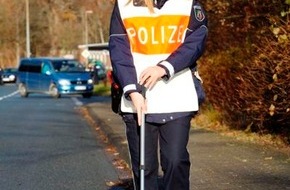 Polizei Rhein-Erft-Kreis: POL-REK: Fahrradfahrerin stürzte - Bergheim