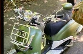 Polizeiinspektion Göttingen: POL-GÖ: (408/2022) Unbekannte stehlen grünen Motorroller in der Gartenstraße