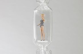 Mattel GmbH: Sweets for my Sweet: Die "Laurence Jenkell for Barbie" / Süßigkeiten-Skulptur Ausstellung im Grand Palais in Paris bis zum 22. Juni (BILD)