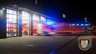 Feuerwehr Mülheim an der Ruhr: FW-MH: Verkehrsunfall auf der A40 Autobahnabfahrt MH-Dümpten - keine Verletzten #fwmh