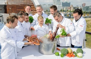 Hapag-Lloyd Cruises: MS EUROPA: "White Night" bei der Hamburger Gourmetnacht (FOTO)
