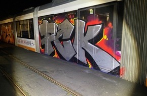 Polizeidirektion Neustadt/Weinstraße: POL-PDNW: "FCK"-Graffiti an RNV Bahn