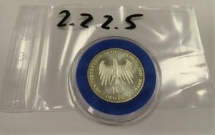 Polizei Dortmund: POL-DO: Kriminalpolizei kann 200 Beutestücke zuordnen und weitere Taten aufklären - wer vermisst eine Münzsammlung?