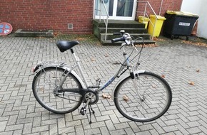 Polizei Gelsenkirchen: POL-GE: Diebe stehlen Fahrrad und stellen fremdes Rad in Garage - Besitzer gesucht