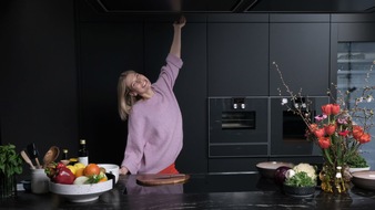 health tv: Neues Premium-Ernährungsformat "Food Facts - Clever kochen mit Sarah Brandner" startet auf health tv