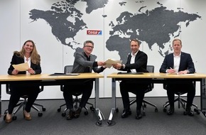 tesa SE: Strategischer Kooperationsvertrag: tesa & ZEISS arbeiten an der Industrialisierung großflächiger Hologrammtechnologie / Partnerschaft als Grundstein für serienreife Verarbeitung holografischer Folien