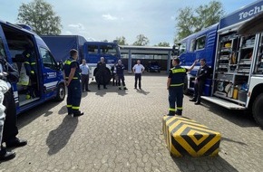 Feuerwehr Mönchengladbach: FW-MG: Die Feuerwehr zu Gast beim THW