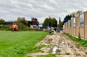 FFW Gemeinde Schwalmtal: FFW Schwalmtal: Feuerwehr sichert Landeplatz ab