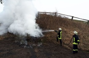 Freiwillige Feuerwehr Lügde: FW Lügde: Feuer 1/ brennender Unrat