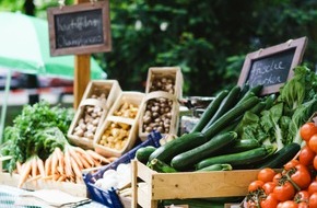 AOK Sachsen-Anhalt: AOK-Umfrage zum Tag der gesunden Ernährung: Zwei Drittel der Sachsen-Anhalter würden sich gerne nachhaltiger ernähren / Aber beim Wissen dazu ist noch Luft nach oben