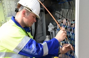 Westconnect GmbH: Pressemeldung: Kostenloser Glasfaseranschluss: Letzte Chance für Haushalte und Betriebe in Nettetal während der Bauphase