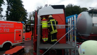 Feuerwehr Recklinghausen: FW-RE: Person aus LKW-Fahrerhaus befreit