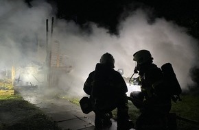 Feuerwehr Iserlohn: FW-MK: Gartenlaube brennt nieder