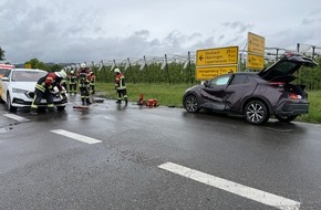 Freiwillige Feuerwehr &Uuml;berlingen: FW &Uuml;berlingen: Verkehrsunfall auf Landstra&szlig;e bei Lippertsreute (&Uuml;berlingen)