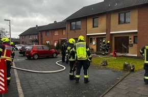 Feuerwehr Bergheim: FW Bergheim: Kellerbrand in einem Reihenhaus in Bergheim -Niederau&szlig;em