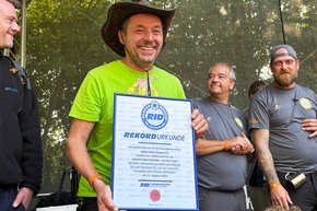 »Vater-Kind-Aktion e.V.« verbindet zwei Ortschaften mit längster Murmelbahn der Welt und holt RID-Weltrekord