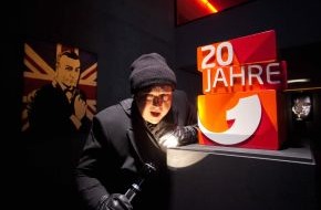 Kabel Eins: Einbruch in die kabel eins-"Hall of Fame"! Imagekampagne mit Oliver Kalkofe zum 20. Sender-Jubiläum (mit Bild)