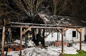 Feuerwehr Gelsenkirchen: FW-GE: Abendlicher Laubenbrand in Gelsenkirchen-Hassel