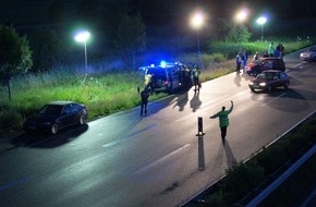 Polizeiinspektion Cuxhaven: POL-CUX: +++ Verdacht des Räuberischen Angriffs auf Taxifahrer +++ Unerlaubtes Entfernen vom Unfallort mit Wohnmobil +++ Großkontrolle von Zoll und Polizei auf der B 437 +++