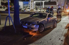 Feuerwehr Iserlohn: FW-MK: Verkehrsunfall in Letmathe