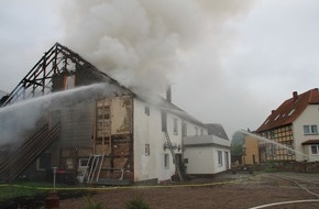 Polizeiinspektion Hameln-Pyrmont/Holzminden: POL-HM: Brand in einem Wohngebäude mit Gaststätte (Nachtrag)