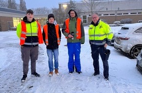 Polizeiinspektion Wilhelmshaven/Friesland: POL-WHV: Polizei kontrolliert Fahrräder vor den weiterführenden Schulen in Varel, Bockhorn und Zetel