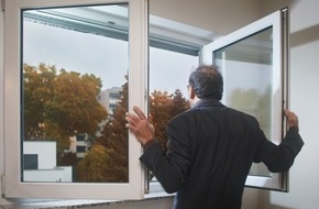 Deutsche Gesetzliche Unfallversicherung (DGUV): Stoßlüften belastet nicht die Heizkostenrechnung / Gesetzliche Unfallversicherung: Luftaustausch wichtig für den Infektionsschutz und als Prävention gegen Schimmelbildung