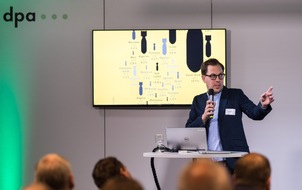 Preisverleihung mit Werkstatt-Charakter: Capital und Süddeutsche Zeitung erhalten dpa-infografik award