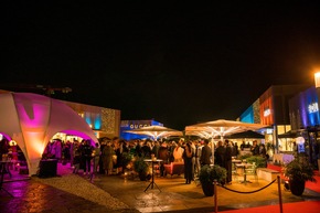 Outletcity Metzingen: EUROPAS GRÖSSTES OUTLET FEIERT CHAMPAGNE BAR OPENING MIT PROMINENTEN GÄSTEN WIE MICHELLE HUNZIKER, FRAUKE LU-DOWIG, LEONIE HANNE uvm.