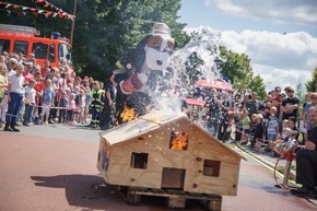 FW Menden: Ein heißes Fest bei der Feuerwehr Menden-Bösperde