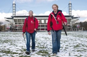 Intersnack Deutschland SE: K&ouml;lner OB J&uuml;rgen Roters startet 1.500 Kilometer lange "Spendenwanderung" f&uuml;r Kinder in Afrika (mit Bild)