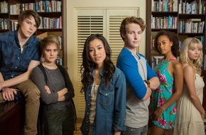 ZDF: Drehstart für zwei neue ZDF-Fantasy-Serien für Jugendliche:  "Find me in Paris" und "The Bureau of Magical Things" (FOTO)