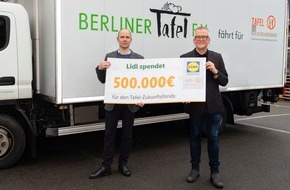 Lidl: Digital und zukunftsfähig: Lidl unterstützt den "Zukunftsfonds" der Tafel mit 500.000 Euro / Lidl-Pfandspende: Kunden knacken 24-Millionen-Euro-Marke